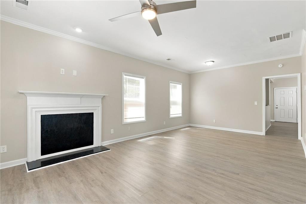 84 Holly Road Northwest Atlanta, GA 30314 - Photo 7 of 17 Gallery Image 7