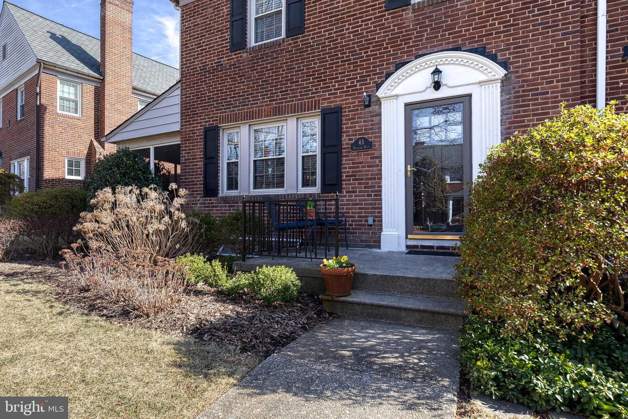 45 Dunkirk Road Baltimore, MD 21212 - Photo 3 of 45 a front view of a house