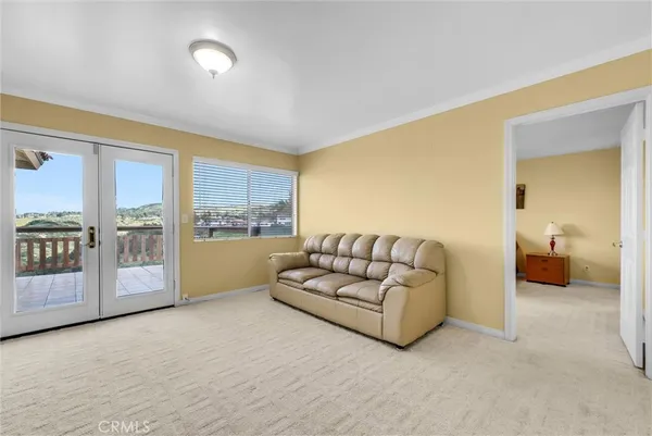 $1,749,990 | 868 South Calle Venado, Anaheim, CA 92807