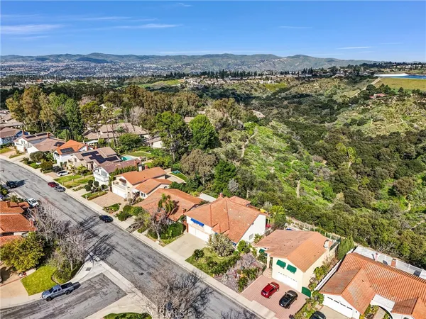 $1,749,990 | 868 South Calle Venado, Anaheim, CA 92807