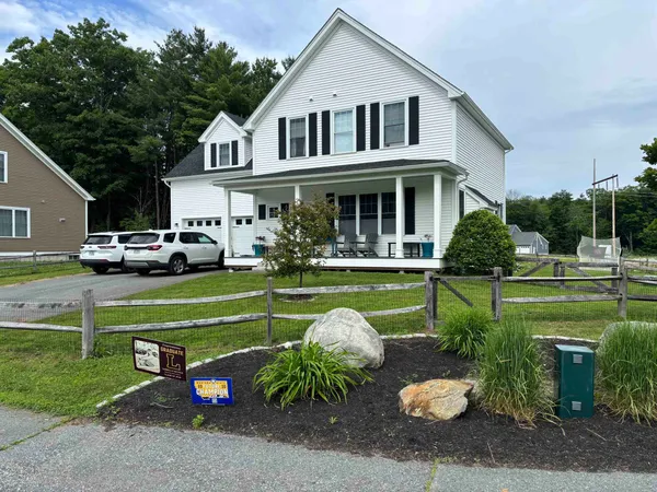 $949,000 | 2 White Birch Lane, Lebanon, NH 03784