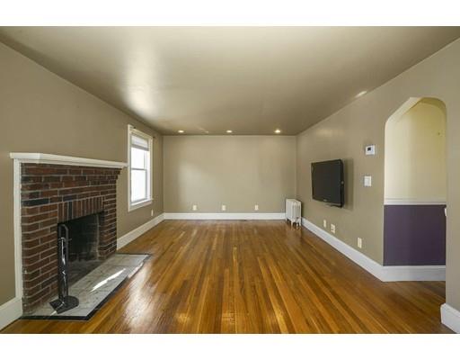 45 Wallace Road Quincy, MA 02169 - Photo 3 of 29 Gallery Image 3