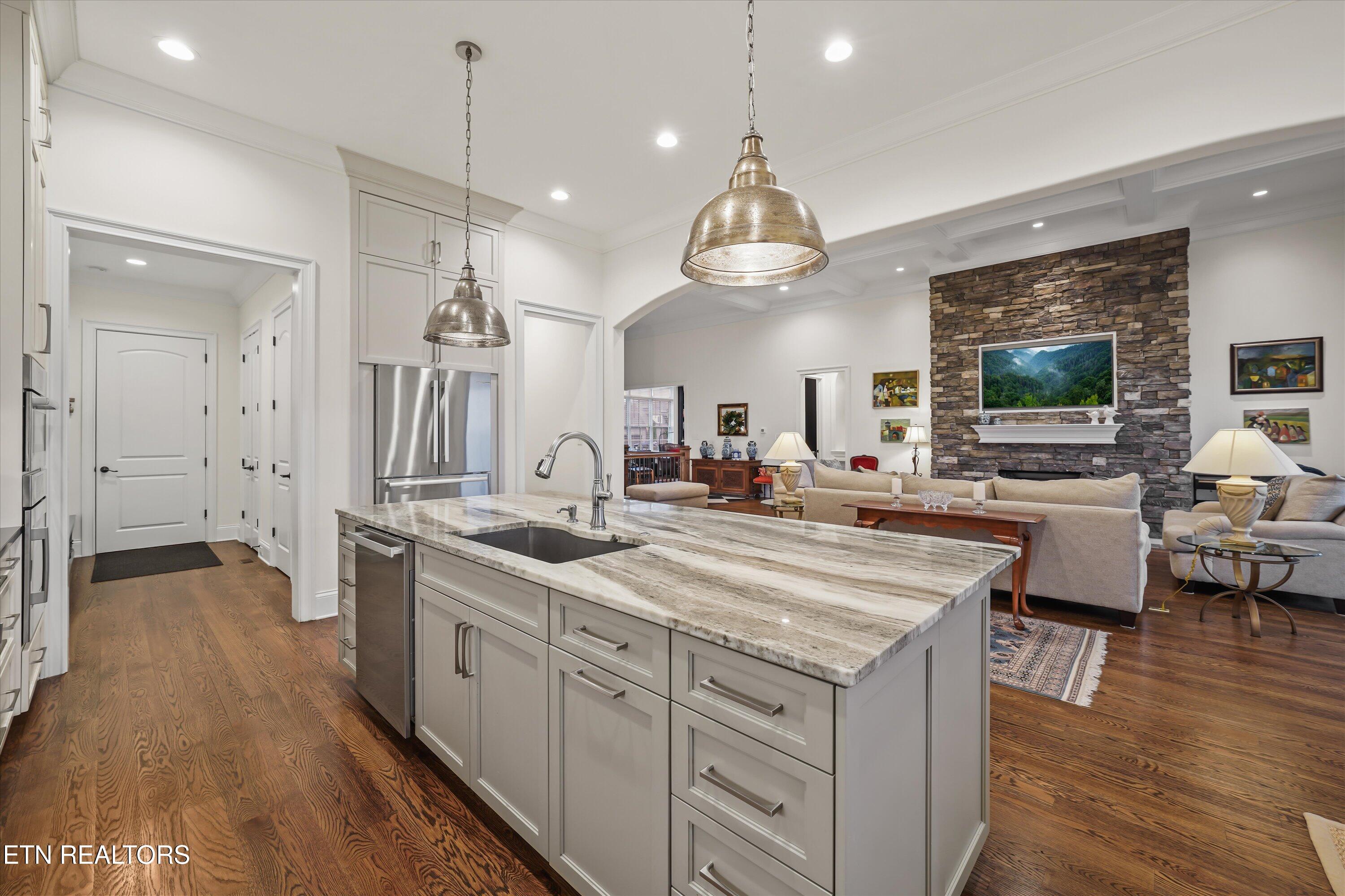 614 Barnsley Road Knoxville, TN 37934 - Photo 19 of 57 19-614 Barnsley Rd 34