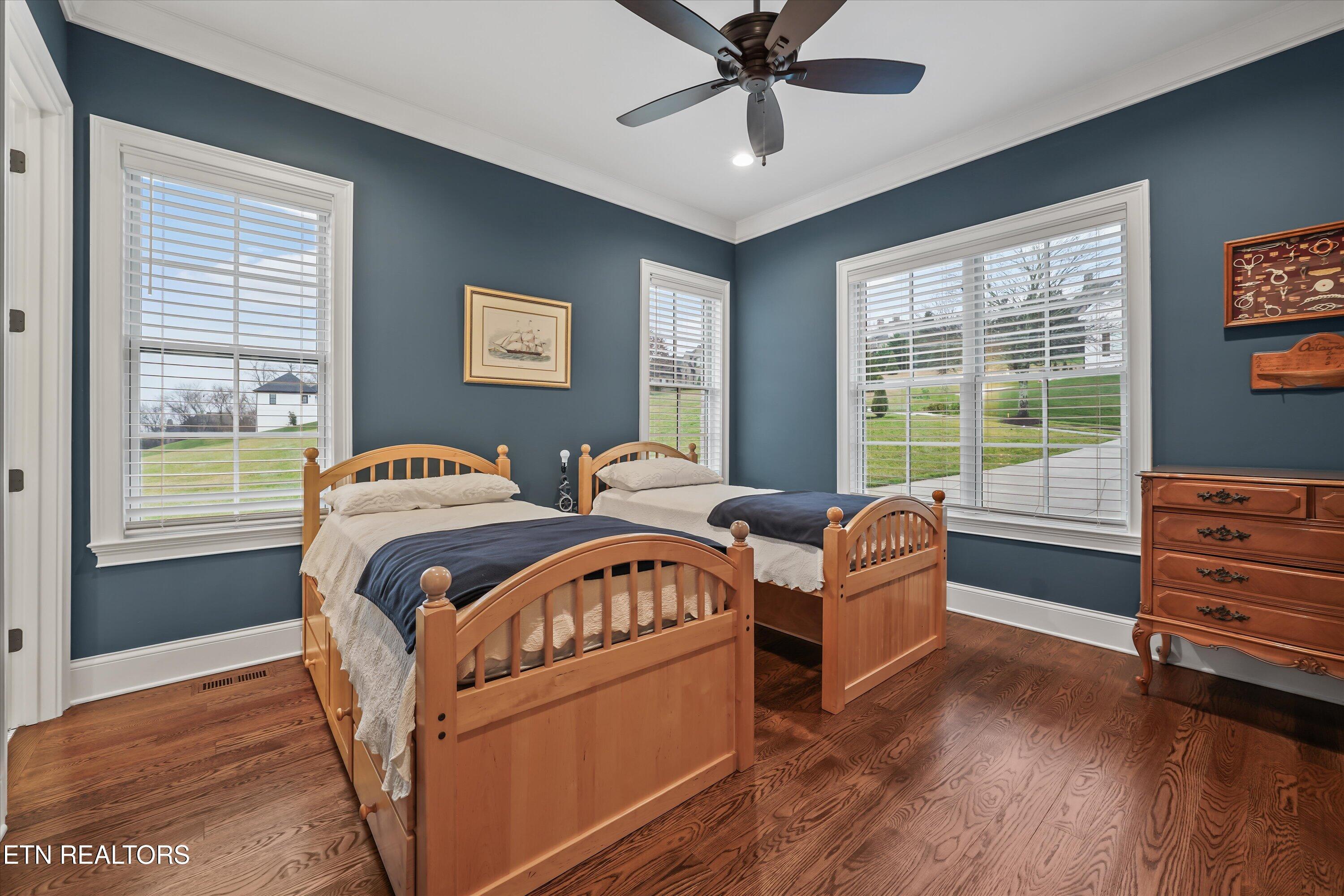 614 Barnsley Road Knoxville, TN 37934 - Photo 32 of 57 32-614 Barnsley Rd 39