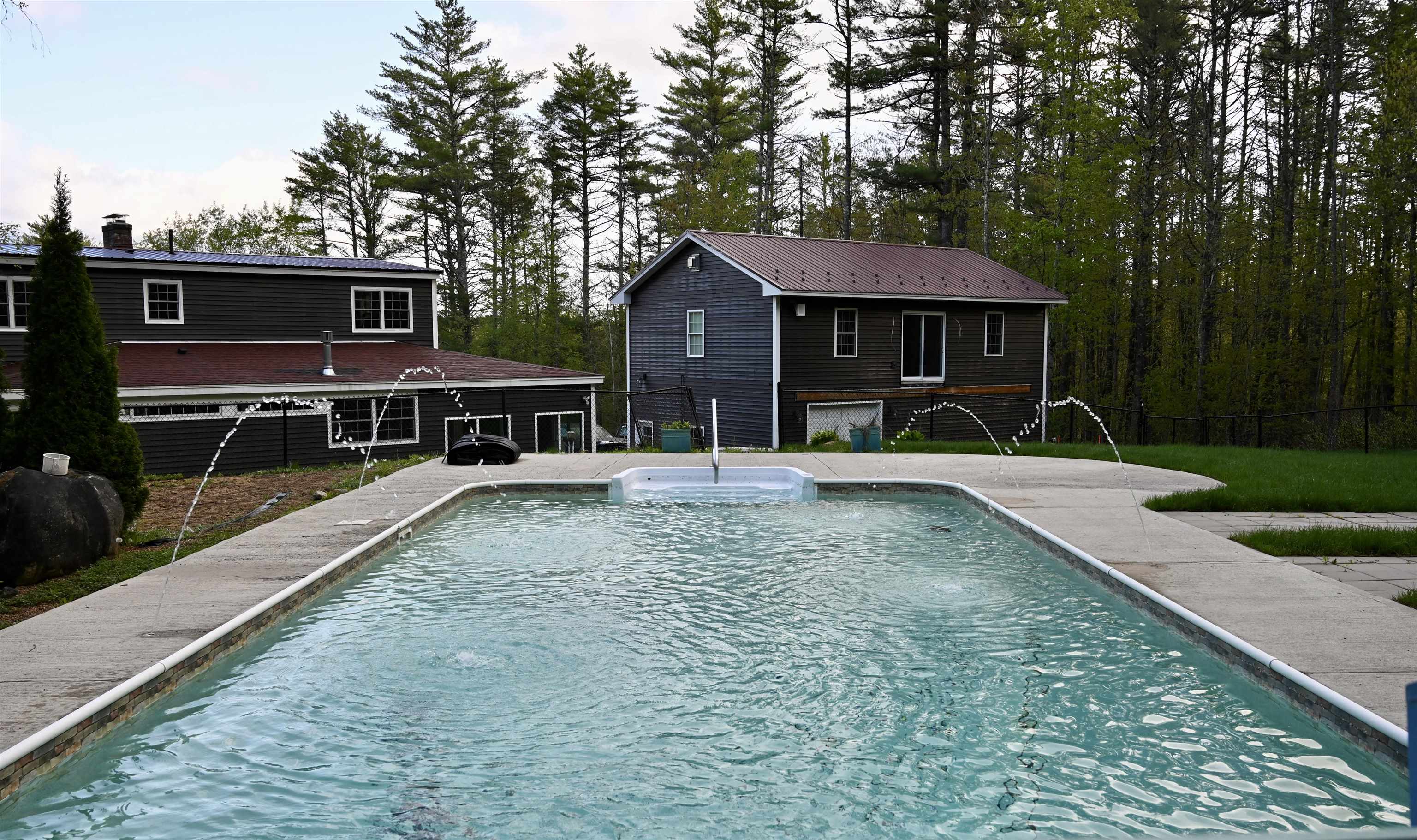 180 Hoit Road Concord, NH 03301 - Photo 14 of 43