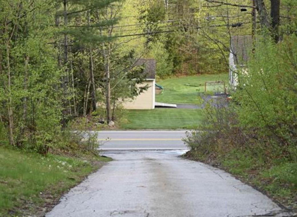180 Hoit Road Concord, NH 03301 - Photo 3 of 43
