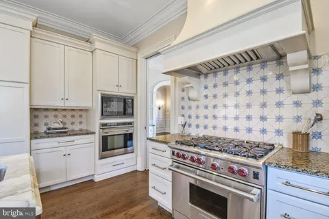 $4,950,000 | 1935 Foxview Circle Northwest, Washington, DC 20007