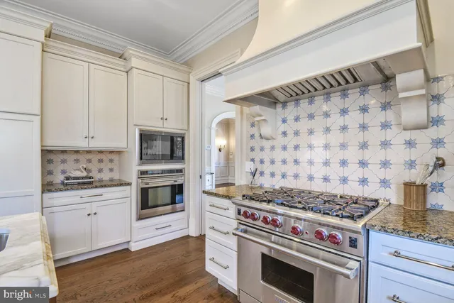 $4,950,000 | 1935 Foxview Circle Northwest, Washington, DC 20007