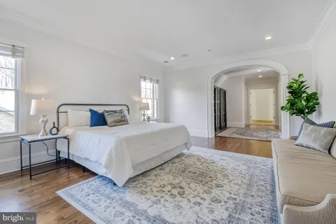 $4,950,000 | 1935 Foxview Circle Northwest, Washington, DC 20007