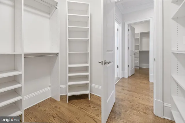 $4,950,000 | 1935 Foxview Circle Northwest, Washington, DC 20007