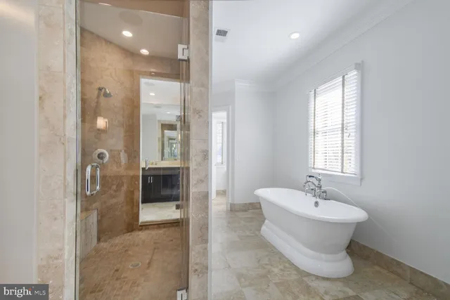 $4,950,000 | 1935 Foxview Circle Northwest, Washington, DC 20007