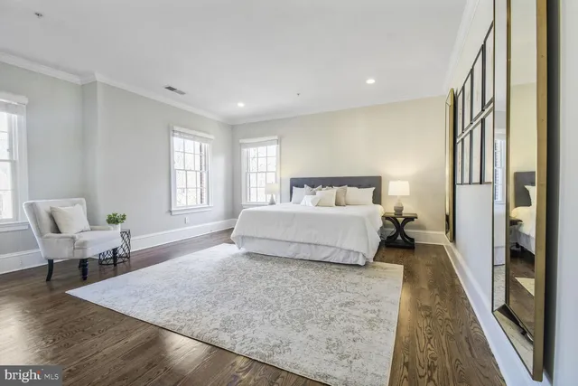 $4,950,000 | 1935 Foxview Circle Northwest, Washington, DC 20007