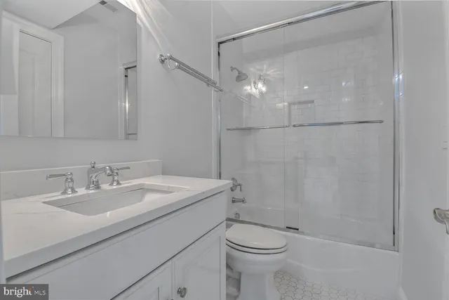 $4,950,000 | 1935 Foxview Circle Northwest, Washington, DC 20007