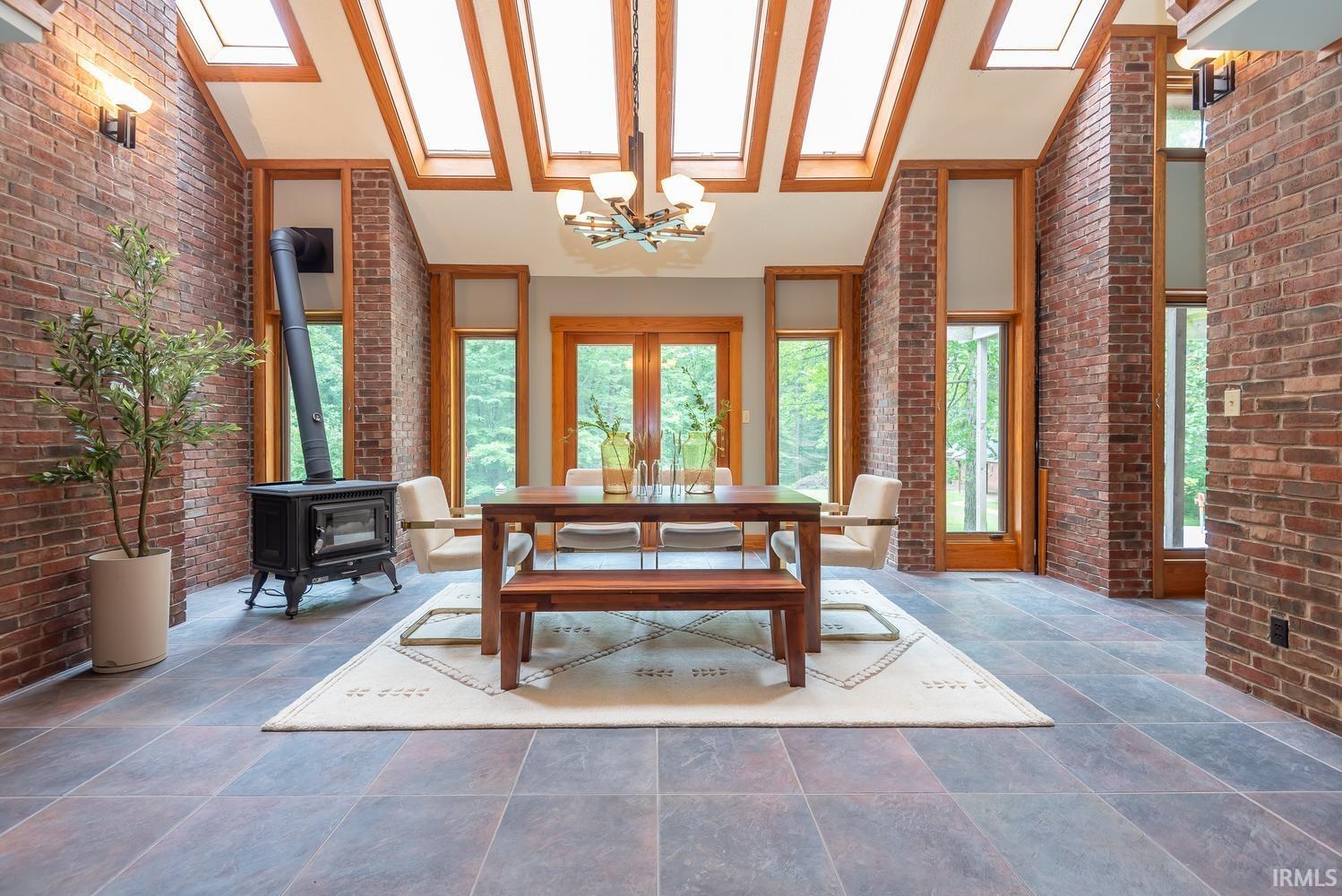 5430 East James Road Bloomington, IN 47408 - Photo 5 of 50 Gallery Image 5