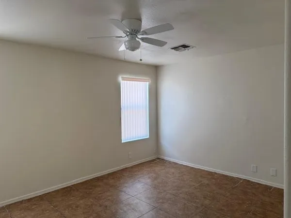 $2,050 | 9427 West Ironwood Drive, Peoria, AZ 85345