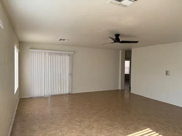 $2,050 | 9427 West Ironwood Drive, Peoria, AZ 85345