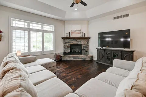 $760,000 | 825 Richard, Waunakee, WI 53597