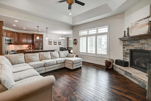 $760,000 | 825 Richard, Waunakee, WI 53597