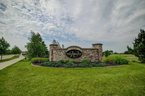 $760,000 | 825 Richard, Waunakee, WI 53597