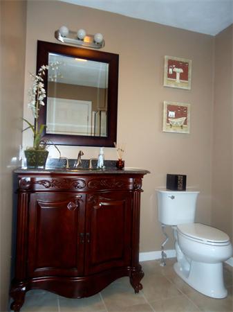 22 Oak Point Road Saugus, MA 01906 - Photo 11 of 12 Gallery Image 11