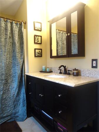 22 Oak Point Road Saugus, MA 01906 - Photo 12 of 12 Gallery Image 12