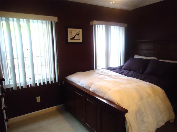 22 Oak Point Road Saugus, MA 01906 - Photo 10 of 12 Gallery Image 10