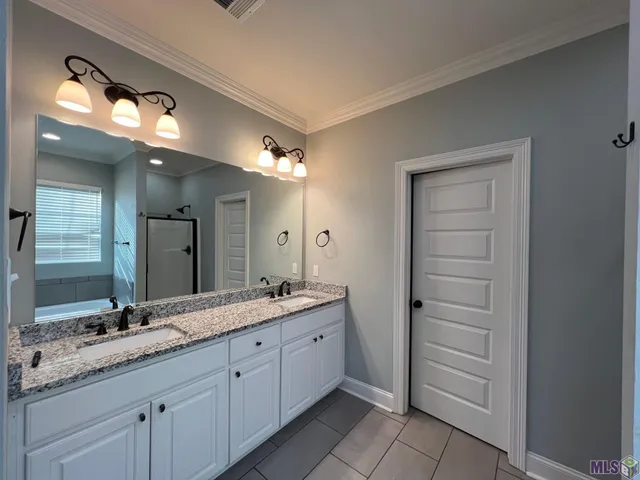 $1,950 | 27943 Meadow Hill Lane, Denham Springs, LA 70726