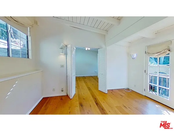 $2,700 | 10211 Seabury Lane, Unit GUEST HSE, Los Angeles, CA 90077