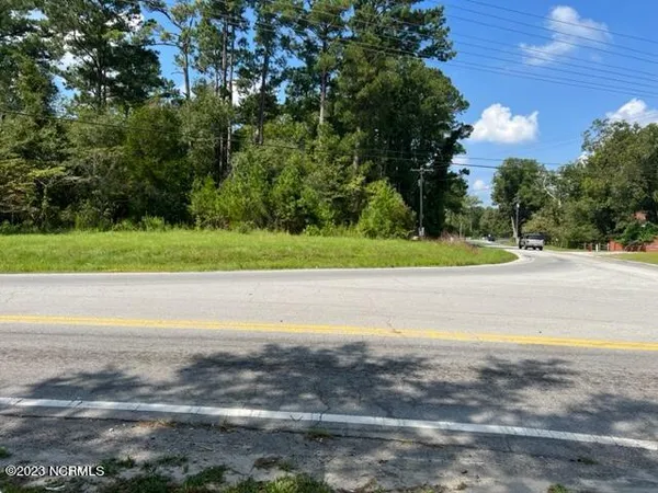 $275,000 | 108 Sand Ridge Road, Hubert, NC 28539