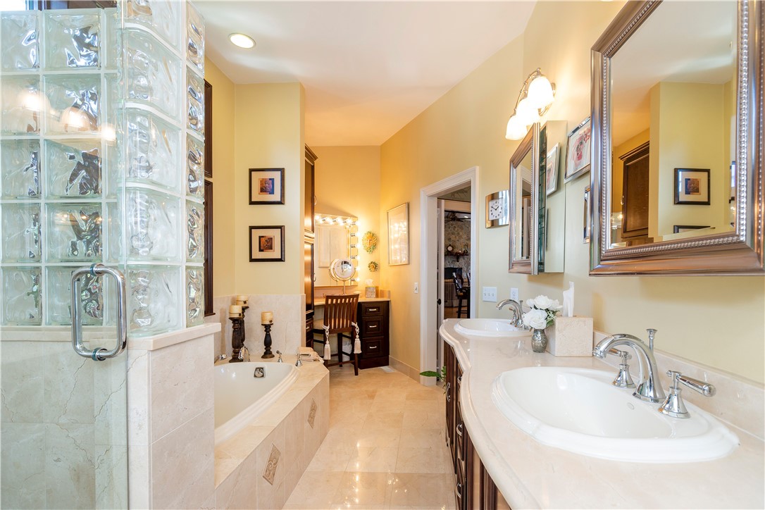 71 Crestwood Road Warwick, RI 02886 - Photo 19 of 50