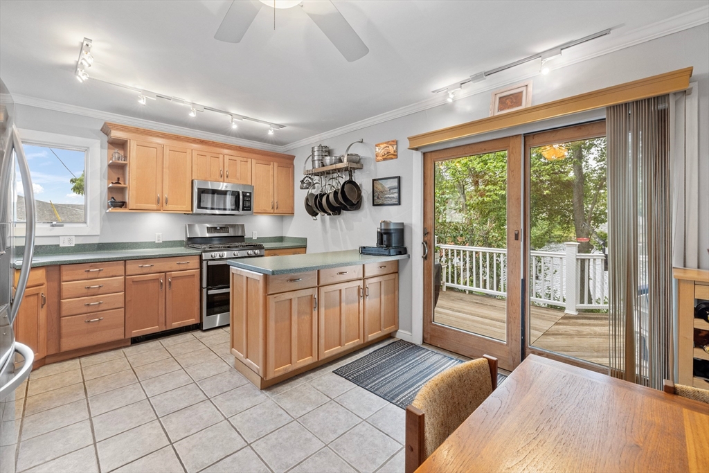 24 Log Cabin Road Lynn, MA 01904 - Photo 6 of 40 Gallery Image 6