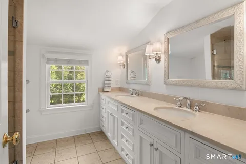 $1,695,000 | 28 East Lane, Darien, CT 06820