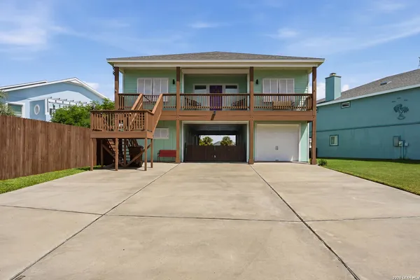 $1,200,000 | 304 Bayview Drive, City by the Sea, TX 78336