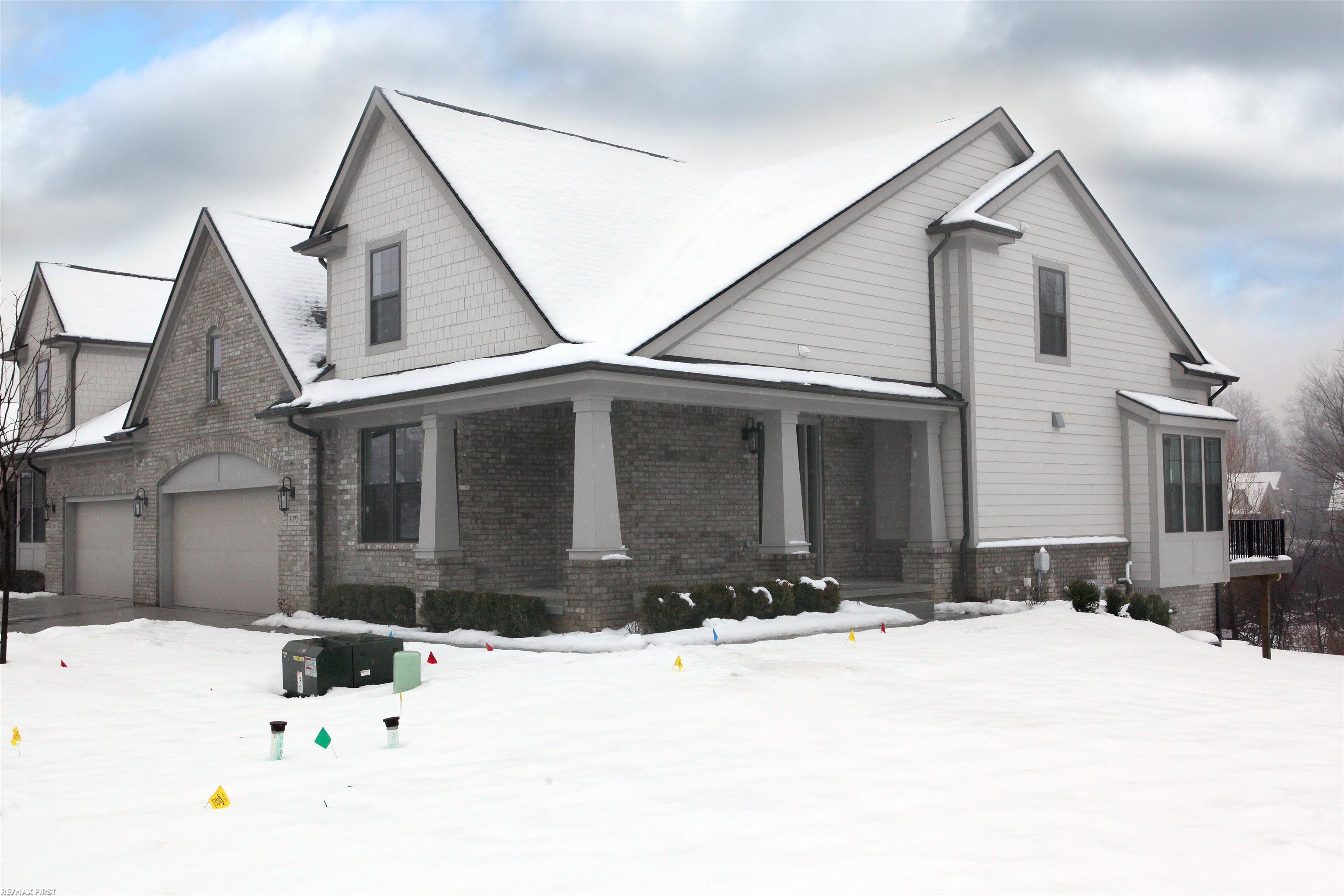 3072 Claret Lane, Unit 11 Rochester, MI 48309 - Photo 1 of 45