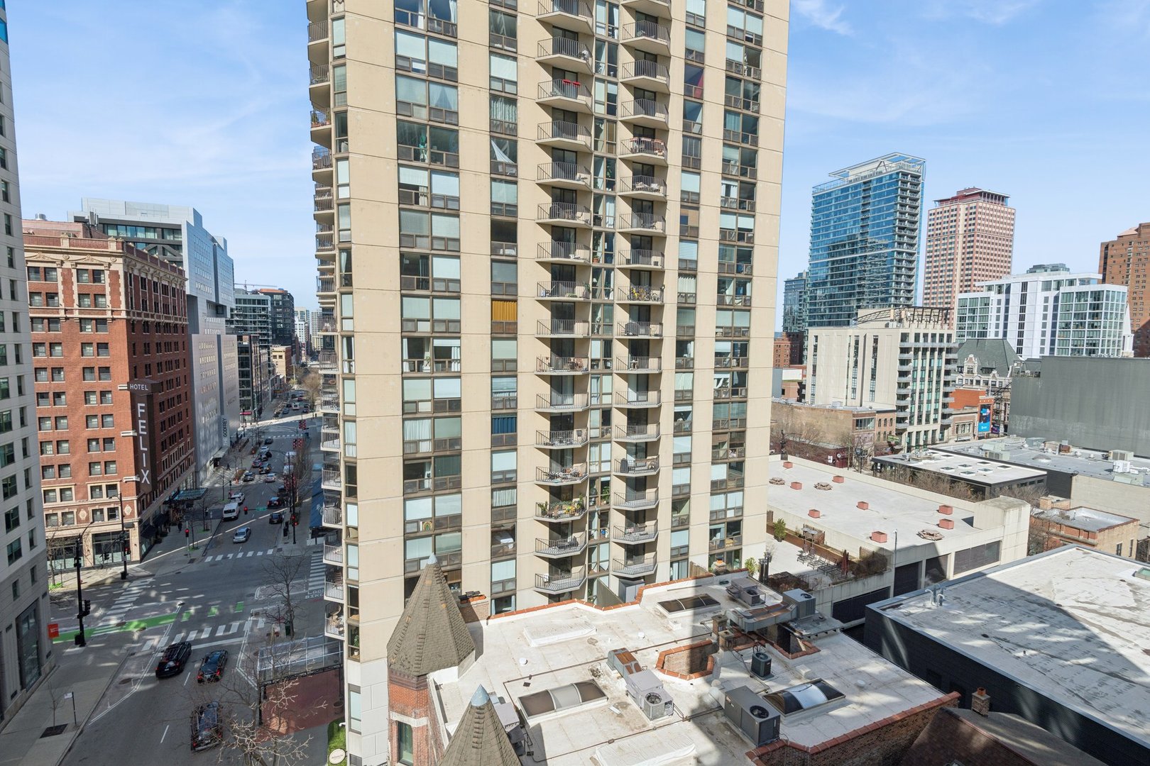 56 West Huron Street, Unit 9 Chicago, IL 60654 - Photo 19 of 38 a view of a city with tall buildings