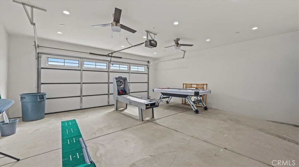 1475 North Holly Avenue Colton, CA 92324 - Photo 17 of 45 a living room with furniture