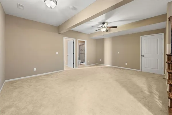 $429,900 | 194 North Camelot Drive, Liberty, MO 64068