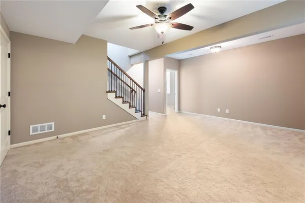 $429,900 | 194 North Camelot Drive, Liberty, MO 64068