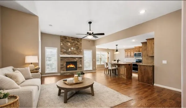 $429,900 | 194 North Camelot Drive, Liberty, MO 64068