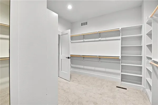 $599,330 | 13481 West 174th Place, Overland Park, KS 66221