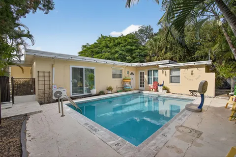 $549,900 | 1901 Redbank Road, North Palm Beach, FL 33408