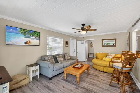 $549,900 | 1901 Redbank Road, North Palm Beach, FL 33408