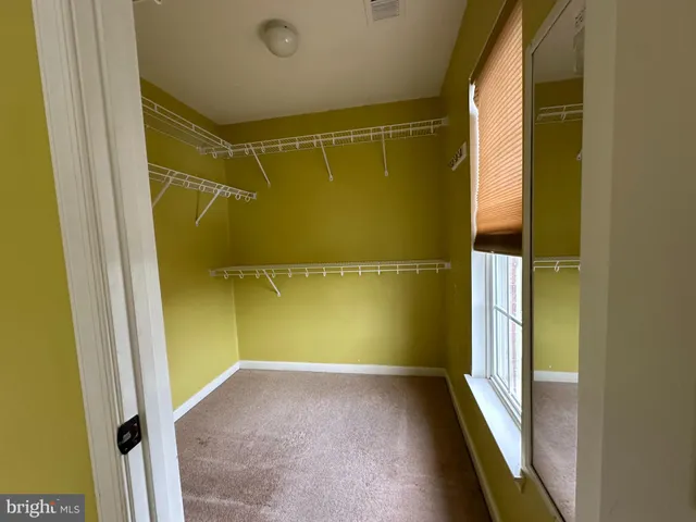 a view of utility room