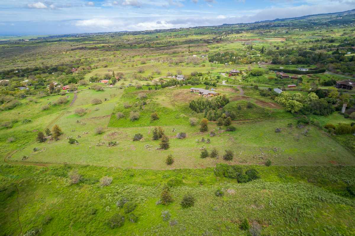 0 Naalae Road Kula, HI 96790 - Photo 9 of 11 a view of an outdoor space and a lake view
