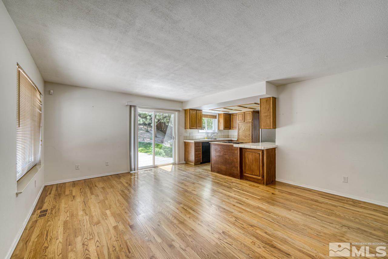 6281 Stone Valley Drive Reno, NV 89523 - Photo 4 of 31 Photo 4