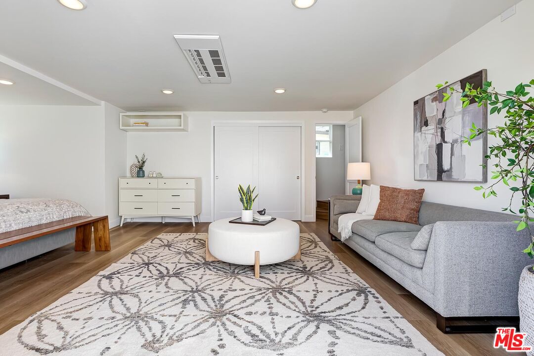 11674 Port Road Culver City, CA 90230 - Photo 23 of 40 Gallery Image 23