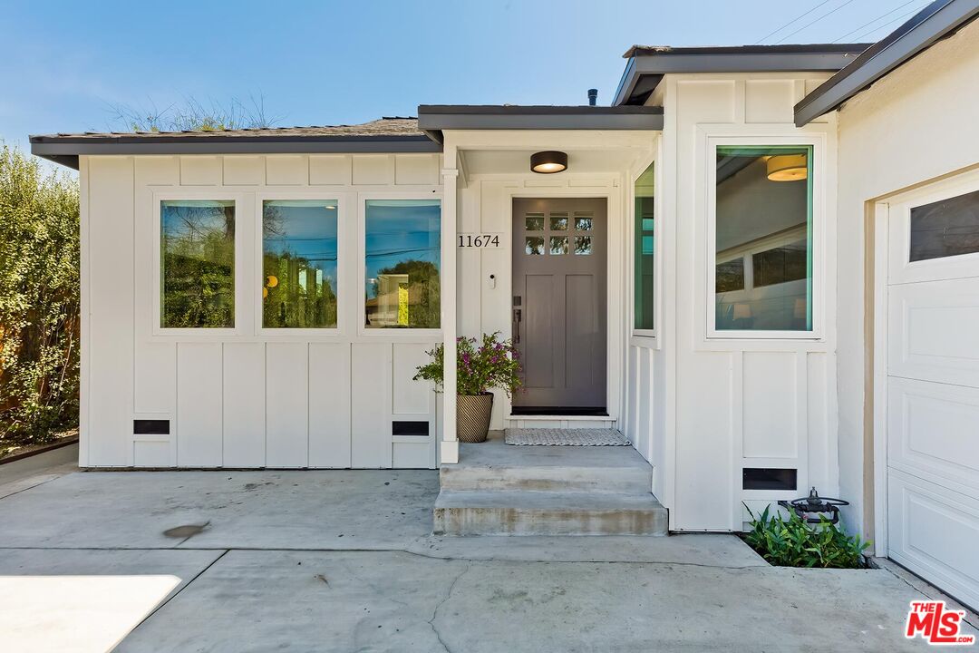11674 Port Road Culver City, CA 90230 - Photo 4 of 40 Gallery Image 4