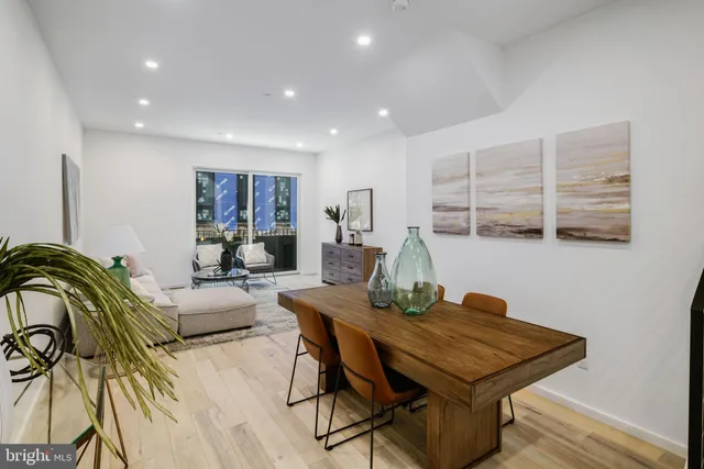 $4,750 | 306 Poplar Street, Philadelphia, PA 19123