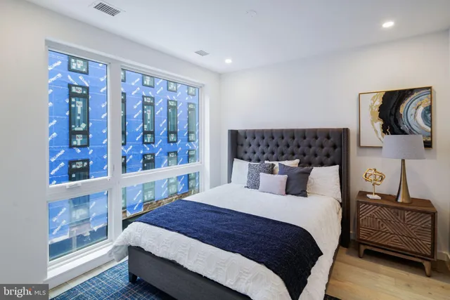 $4,750 | 306 Poplar Street, Philadelphia, PA 19123