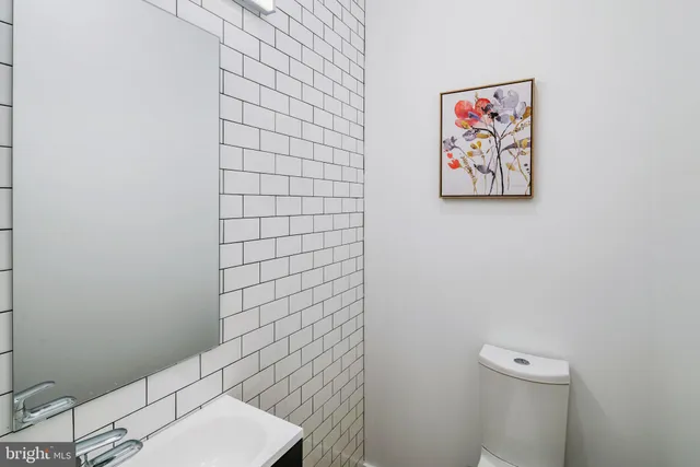 $4,750 | 306 Poplar Street, Philadelphia, PA 19123